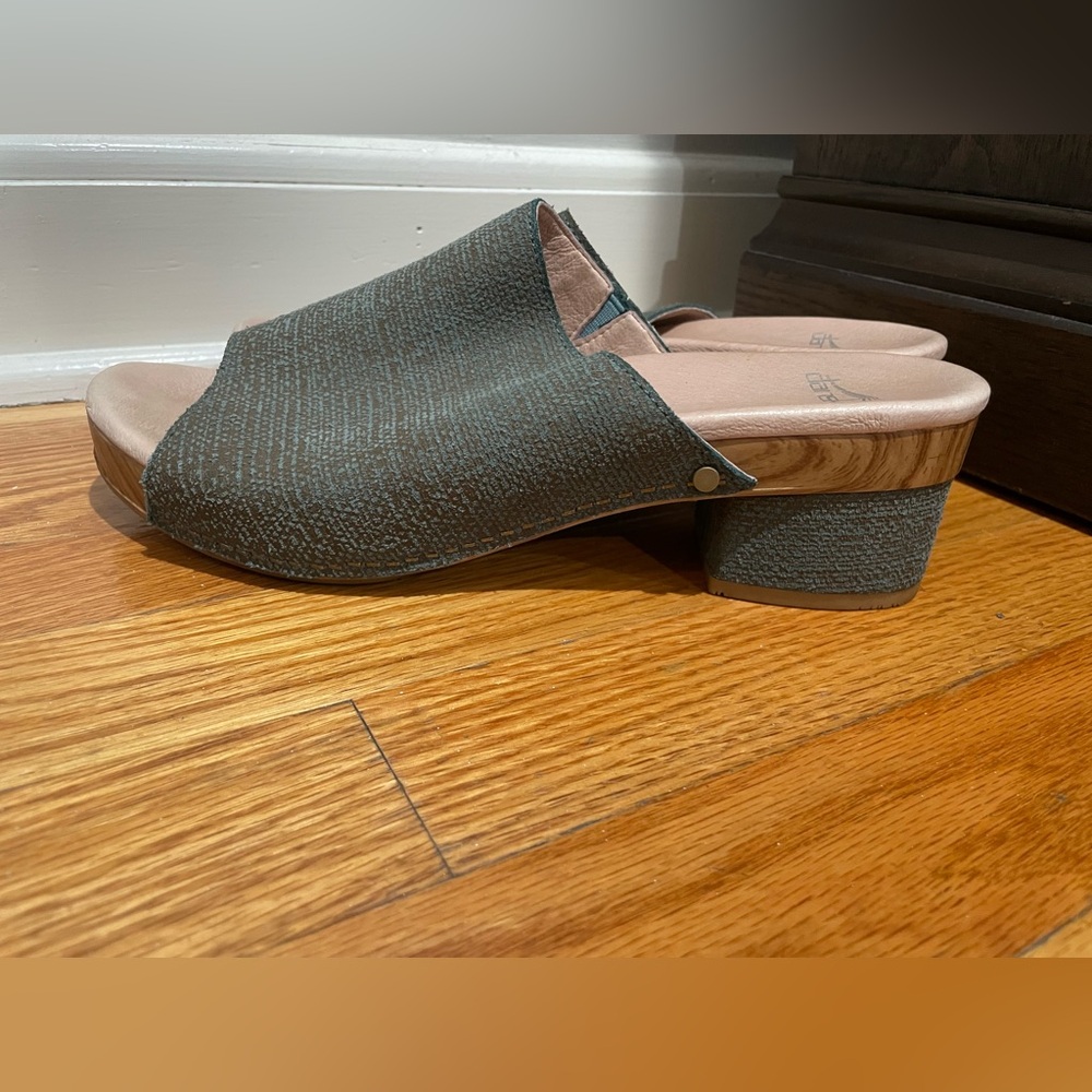 Dansko Women's Maci Sandals - Picture 7 of 7